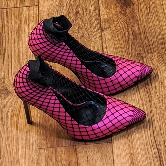 Privileged Shoes - Privilege Nana Fishnet Pink Shoes